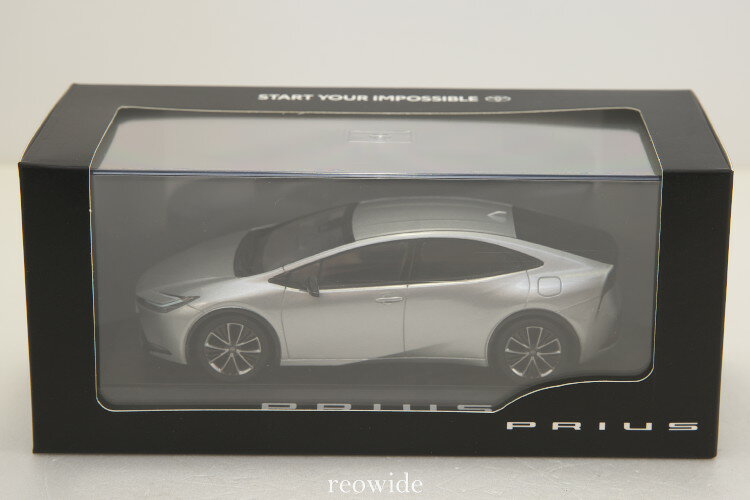 トヨタ特注 1/30 新型 トヨタプリウス 2023 カラーサンプル シルバーメタリック ミニカー TOYOTA PRIUS 1/18 1/43