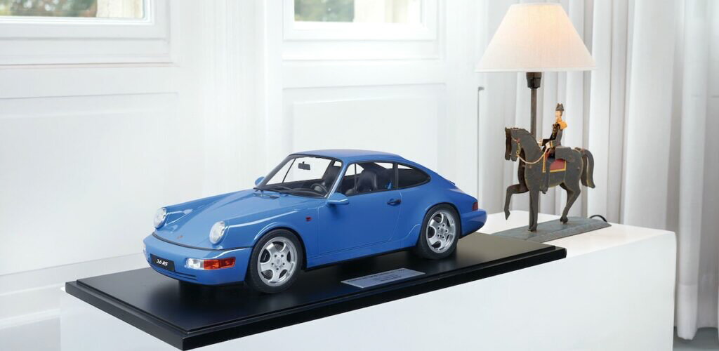 ミニチャンプス 1/8 ポルシェ 911 (964) カレラ RS 1994マリタイムブルー 99台限定Minichamps 1/8 Porsche 911 (964) CARRERA RS 1994 MARITIMBLAU limited: Only 99 copies