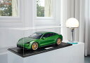 ミニチャンプス 1/8 ポルシェ タイカン ターボ S 2020 マンバ グリーン メタリック 99台限定Minichamps 1/8 Porsche TAYC...