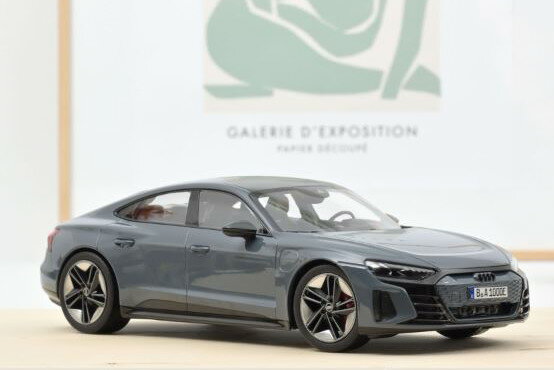 ノレブ 1/18 アウディ RS e-tron GT 2021 グレーメタリック 200台限定Norev 1:18 Audi RS e-tron GT 2021 Grey metallic Online exclusive 200 pcs