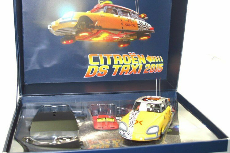 mu 1/43 DS tCO ^NV[ obNEgDEUEt[`[ 2 2015 NOREV 1:43 DS Flying Taxi Back to The Future II 2015