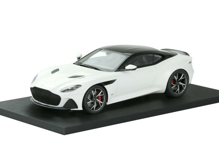 アストンマーチン 1/18 DBS ホワイトAston Martin 1:18 DBS WHITE