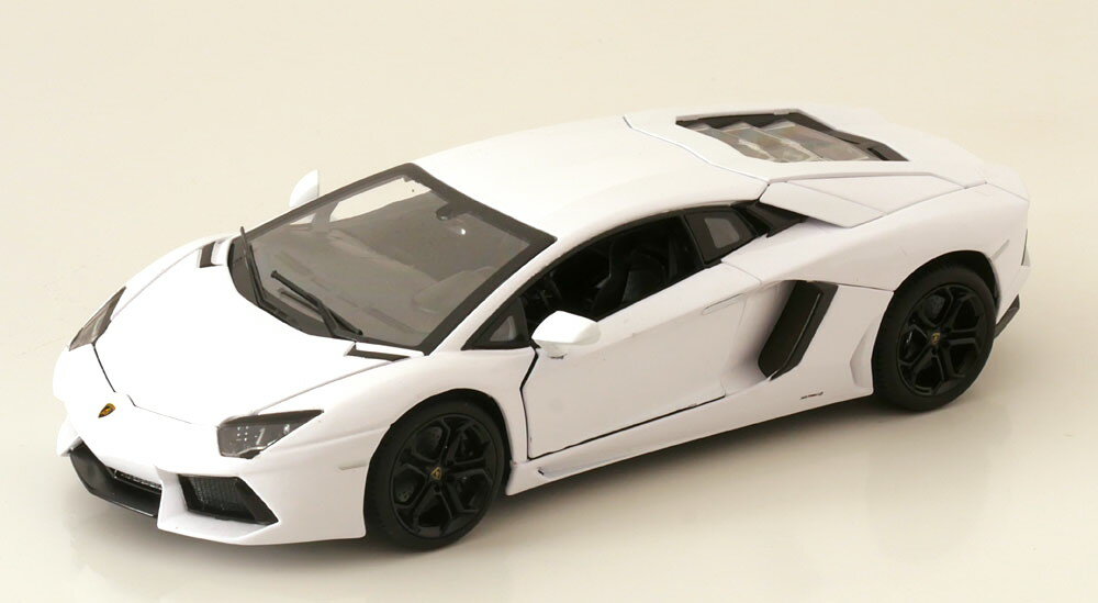 楽天市場】1/18 ランボルギーニ アヴェンタドール lp750-4 sv 楽天市場】1/18 ランボルギーニ アヴェンタドール lp750-4 sv