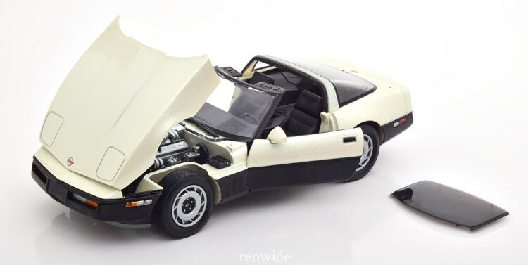 グリーンライト コレクティブル 1/18 シボレー コルベット C4 マルコム コナー 1986 ホワイトメタリックGreenlight Collectibles 1:18 Chevrolet Corvette C4 Malcom Konner 1986 whitemetallic