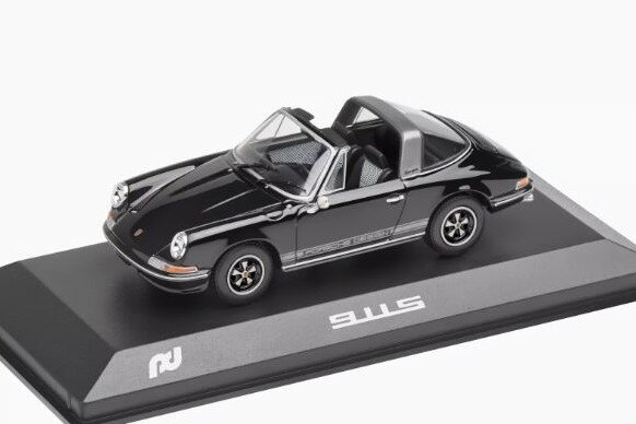 ミニチャンプス 1/43 ポルシェ 911 タルガ S 2.4 50周年 ポルシェデザイン 1972 ブラックMinichamps 1:43 Porsche 911 Targa S 2.4 "50 Jahre Porsche Design" 1972 black