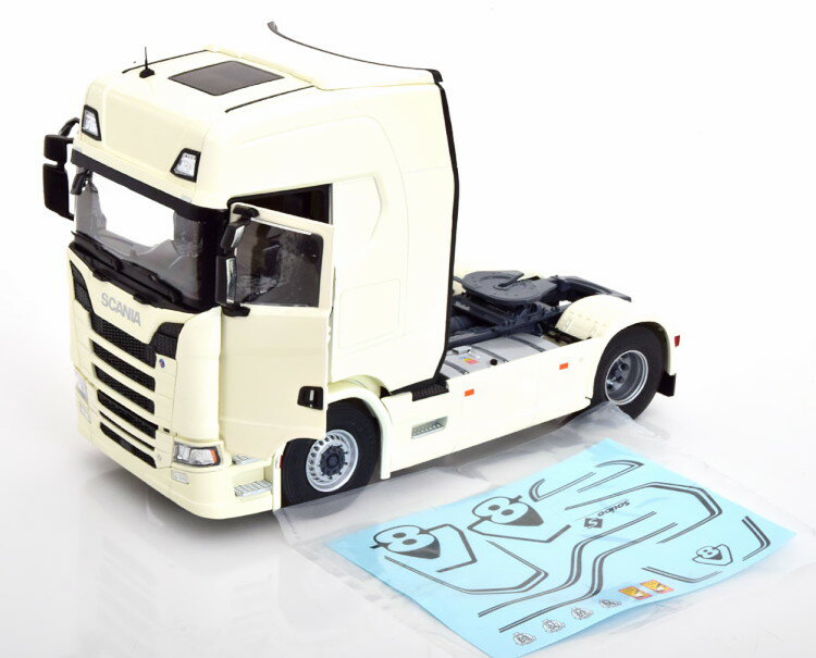 ソリド 1/24 スカニア S580 ホワイト デカール付きSolido 1:24 Scania S580 white with Decals