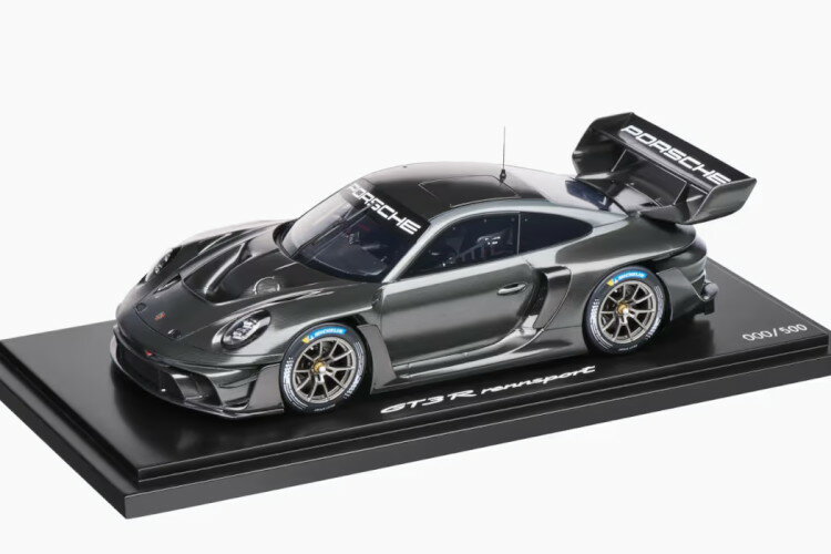 ポルシェ特注 スパーク 1/18 ポルシェ 911 GT3 R レーシング カーボンブラック 500台限定Spark 1:18 Porsche 911 GT3 R Racing carbon black Limitation 500 pcs