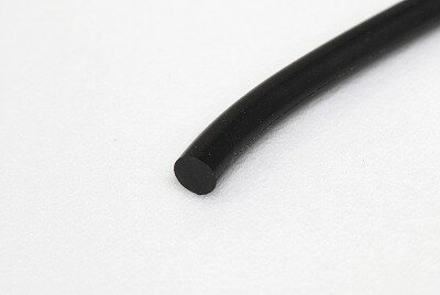 フッ素ゴム丸紐【黒】2mm×2m(φ2×2m)FPMゴム丸ヒモ さまざまな用途に使えるひも状のゴムです。耐熱性 耐薬品性 耐溶剤性 耐油性に優れたゴム