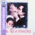 マーティン・スコセッシ監督　レーザーディスク 【 エイジ・オブ・イノセンス（THE AGE OF INNOCENCE）】 【WIDE SCREEN】 このディスクは、劇場でご覧になる映画により近い（シネスコ）サイズで収録されております。 [代引き不可] ★ご注文確定後のキャンセル・返品は不可です。 1994/9/21発売 ○1870年代のニューヨーク。上流階級の弁護士ニューランド（ダニエル・デイ・ルイス）は幼なじみのエレン（ミシェル・ファイファー）と再会し、次第に心惹かれていく。しかしニューランドには婚約者（ウィノナ・ライダー）が、エレンには離婚を承知してくれない夫がいた…。 19世紀末のニューヨーク社交界を舞台に、若き紳士と伯爵夫人の禁じられた恋を描いた、マーティン・スコセッシ監督が贈るせつないラブ・ストーリー。 監督：マーティン・スコセッシ 出演：ダニエル・ディ・ルイス/ミシェル・ファイファー/ウィノナ・ライダー 他 1993年度作品　日本語字幕（字幕翻訳：古田由紀子） ★新品のお品物ですが、店頭陳列品の為、ビニールに汚れなどがございます。ご注文の際はご理解の上予めご了承下さいませ。 ★廃盤商品の為、今後入手困難！この機会をお見逃しなく！ ■仕様 ・LD（2枚） ■収録内容 [レーザーディスク] CLV/3面/138min./STEREO/カラー/NTSC ※収録予定内容の為、発売の際に収録順・ 内容等変更になる場合がございますので、予めご了承下さいませ。 「レーザーディスク」の他の商品は こちらへ 「超レア！」の他の商品は こちらへ 【ご注文前にご確認下さい！！】（日本国内） ★配送方法とお届け日数と送料につきましては、お荷物の大きさ、お届け先の地域に よって異なる場合がございますので、ご理解の上、予めご了承ください。　