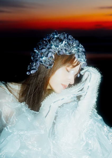 【オリコン加盟店】初回生産限定★豪華BOX見開きデジパック★写真集★Blu-ray付■May J. CD+2Blu-ray【AURORA】24/4/17発売