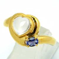 ■送料無料■K18ゴールド【ムーンストーン＆タンザナイト】ハートリング　[代引不可]【楽ギフ_包装選択】のサムネイル