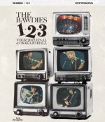 THE BAWDIES　Blu-ray 【1-2-3 TOUR 2013 FINAL at 大阪城ホール】 初回限定盤 10％OFF+送料無料（日本国内） 2013/9/25発売 ○今年2月から6月まで約5ヶ月間に渡って、全都道府県59ヶ所に渡るツアー「1-2-3 TOUR 2013」を成功させたTHE BAWDIES（ザ・ボゥディーズ）。バンド史上最大規模となる計7万人を動員したツアーの記念すべきファイナルを飾ったのが6月28日に開催された大阪城ホールでのライブ。長期に渡るツアーのファイナル公演に熱の入ったパフォーマンスで挑むメンバーと、この日のライブを待ちわびていたオーディエンスとの熱がぶつかり合った熱狂のライブを全26曲完全収録したライブ映像作品！ ■初回限定盤 ・特典映像収録 ・106ページフォトブック付き ・特製ブックケース仕様 ・メンバーによる副音声付き ■収録内容 [Blu-ray]01.DANCE THE NIGHT AWAY 02.LONELY MAN 03.ROCK ME BABY 04.CAN’T STOP GROOVIN’ 05.JUST BE COOL 06.LEMONADE 07.LISTEN 08.I WANT YOUR LOVE AGAIN 09.TAKE A CHANCE 10.PSYCHO 11.SAD SONG 12.SHA LA LA 13.RED ROCKET SHIP 14.B.P.B 15.I BEG YOU 16.A NEW DAY IS COMIN’ 17.HOT DOG 18.I’M IN LOVE WITH YOU 19.LOVE YOU NEED YOU 20.EMOTION POTION 21.IT’S TOO LATE 22.YOU GOTTA DANCE 23.SING YOUR SONG ENCORE 24.1-2-3 25.SHAKE YOUR HIPS 26.KEEP ON ROCKIN ★特典映像 ・The Beginning of 1-2-3 TOUR 2013 at 京都磔磔 ※収録予定内容の為、発売の際に収録順・内容等変更になる場合がございますので、予めご了承下さいませ。 ■通常盤Blu-rayは　こちら ■初回限定盤DVDは　こちら ■通常盤DVDは　こちら 「THE BAWDIES」さんの他のCD・DVDはこちらへ 【ご注文前にご確認下さい！！】（日本国内） ★ただ今のご注文の出荷日は、発売日前日（9/24）です。 ★配送方法は、誠に勝手ながら「クロネコメール便」または「郵便」を利用させていただきます。その他の配送方法をご希望の場合は、有料となる場合がございますので、あらかじめご理解の上ご了承くださいませ。 ★お待たせして申し訳ございませんが、輸送事情により、お品物の到着まで発送から2〜4日ほどかかりますので、ご理解の上、予めご了承下さいませ。 ★お急ぎの方は、配送方法で速達便をお選び下さい。速達便をご希望の場合は、前払いのお支払方法でお願い致します。（速達料金が加算となります。）なお、支払方法に代金引換をご希望の場合は、速達便をお選びいただいても通常便に変更しお送りします（到着日数があまり変わらないため）。予めご了承ください。　