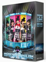 ももいろクローバーZ　6DVD 【ももいろクリスマス2014 さいたまスーパーアリーナ大会 〜Shining Snow Story〜 Day1/Day2 LIVE DVD BOX】 初回限定盤 10％OFF+送料無料（日本国内） 2015/6/24発売 ○2014年12月24日・25日の2日間に渡って、さいたまスーパーアリーナにて開催された『ももいろクリスマス2014 さいたまスーパーアリーナ大会 〜Shining Snow Story〜』の模様を収録したDVD BOX。 ■初回限定盤 ・特殊パッケージ仕様 ■仕様 ・DVD（6枚組） ■収録内容 [DVD] ★DISC1〜6 ＜DAY1＞ 01.上球物語 -Carpe diem- 02.サラバ、愛しき悲しみたちよ 03.黒い週末 04.泣いちゃいそう冬 05.DNA狂詩曲 06.仮想ディストピア 07.白い風 08.猛烈宇宙交響曲・第七楽章「無限の愛」 【機械＋音楽、その反応と変化を見る】 09.堂々平和宣言 10.My Dear Fellow 11.ChaiMaxx ZERO 12.サンタさん 13.MOON PRIDE 14.コノウタ 15.スターダストセレナーデ 【機械＋ダンス、その反応と変化を見る】 16.CONTRADICTION 17.一粒の笑顔で・・・ 18.行くぜっ ! 怪盗少女 19.空のカーテン ＜ENCORE＞ overture 〜ももいろクローバーZ参上 ! ! 〜 20. BIONIC CHERRY 21.月虹 22.僕等のセンチュリー 23.走れ ! ★特典映像 ・Shining Snow Shot 〜影アナで大はしゃぎ ! 編〜 ＜DAY2＞ 01.黒い週末 02.猛烈宇宙交響曲・第七楽章「無限の愛」 03.僕等のセンチュリー 04.泣いちゃいそう冬 05.仮想ディストピア 06.泣いてもいいんだよ 07.空のカーテン 08.サラバ、愛しき悲しみたちよ 【機械＋音楽、その反応と変化を見る】 09.BIONIC CHERRY 10.堂々平和宣言 11.ChaiMaxx ZERO 12.サンタさん 13.My Dear Fellow 14.上球物語 -Carpe diem- 15.スターダストセレナーデ 【機械＋ダンス、その反応と変化を見る】 16.GOUNN 17.一粒の笑顔で・・・ 18.行くぜっ ! 怪盗少女 19.月虹 ＜ENCORE＞ overture 〜ももいろクローバーZ参上 ! ! 〜 20.MOON PRIDE 21.白い風 22.コノウタ 23.灰とダイヤモンド ★特典映像 ・Shining Snow Shot 〜マー君登場 ! 編〜 ※収録予定内容の為、発売の際に収録順・内容等変更になる場合がございますので、予めご了承下さいませ。 ■通常盤「ももいろクリスマス2014 さいたまスーパーアリーナ大会 〜Shining Snow Story〜 Day1 LIVE DVD」は　こちら ■通常盤「ももいろクリスマス2014 さいたまスーパーアリーナ大会 〜Shining Snow Story〜 Day2 LIVE DVD」は　こちら ■初回限定盤「ももいろクリスマス2014 さいたまスーパーアリーナ大会 〜Shining Snow Story〜 Day1/Day2 LIVE Blu-ray BOX」は　こちら ■通常盤「ももいろクリスマス2014 さいたまスーパーアリーナ大会 〜Shining Snow Story〜 Day1 LIVE Blu-ray」は　こちら ■通常盤「ももいろクリスマス2014 さいたまスーパーアリーナ大会 〜Shining Snow Story〜 Day2 LIVE Blu-ray」は　こちら 「ももいろクローバーZ」さんの他のCD・DVDはこちらへ 【ご注文前にご確認下さい！！】(日本国内) ★ただ今のご注文の出荷日は、発売日翌日（6/25）です。 ★配送方法は、誠に勝手ながら「郵便」を利用させていただきます。その他の配送方法をご希望の場合は、有料となる場合がございますので、あらかじめご理解の上ご了承くださいませ。 ★お待たせして申し訳ございませんが、輸送事情により、お品物の到着まで発送から2〜4日ほどかかりますので、ご理解の上、予めご了承下さいませ。 ★お急ぎの方は、配送方法で速達便をお選び下さい。速達便をご希望の場合は、前払いのお支払方法でお願い致します。（速達料金が加算となります。）なお、支払方法に代金引換をご希望の場合は、速達便をお選びいただいても通常便に変更しお送りします（到着日数があまり変わらないため）。予めご了承ください。　