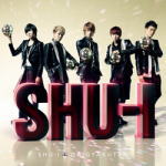 SHU-I　CD 【大逆転】 ［Ver.B］ 2012/11/21発売 ○チワワ系韓国アイドル！さらなる飛躍を約束するNewシングル リリース！ ■仕様 ・CDのみ（Ver.B) ■収録内容 [CD]1. 大逆転 2. 魂チェンジ！ 3. 大逆転（Instrumental） 4. 魂チェンジ！（Instrumental） ※収録予定内容の為、発売の際に収録順・内容等変更になる場合がございますので、予めご了承下さいませ。 ■CD+DVDは　こちら 「SHU-I」さんの他のCD・DVDはこちらへ 【ご注文前にご確認下さい！！】 ★配送方法は、誠に勝手ながら「クロネコメール便」または「郵便」を利用させていただきます。その他の配送方法をご希望の場合は、有料となる場合がございますので、あらかじめご理解の上ご了承くださいませ。 ★お待たせして申し訳ございませんが、輸送事情により、お品物の到着まで発送から2〜4日ほどかかりますので、ご理解の上、予めご了承下さいませ。 ★お急ぎの方は、配送方法で速達便をお選び下さい。速達便をご希望の場合は、前払いのお支払方法でお願い致します。（速達料金が加算となります。）なお、支払方法に代金引換をご希望の場合は、速達便をお選びいただいても通常便に変更しお送りします（到着日数があまり変わらないため）。予めご了承ください　
