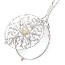 ブレストルーペ ペンダント型ルーペ 携帯用ルーペ 倍率3.5倍 拡大鏡 虫眼鏡 スライド式 アクセサリー おしゃれ 上品 敬老 誕生日 記念日 贈り物 ギフト ...