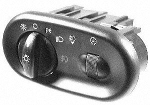 【中古】【未使用・未開封品】Standard Motor Products DS-1352 ヘッドライトスイッチ 【中古】【未使用・未開封品】Standard Motor Products DS-1352 ヘッドライトスイッチ