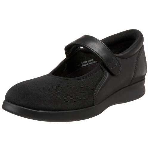 【中古】【未使用・未開封品】Drew Shoe レディース Bloom II 快適 メリージェーンズ, ブラックレザー/ストレッチ。, 7.5【メーカー名】【メーカー型番】【ブランド名】Drew Shoe シューズ 【商品説明】Drew Shoe レディース Bloom II 快適 メリージェーンズ, ブラックレザー/ストレッチ。, 7.5【注意】こちらは輸入品となります。当店では初期不良に限り、商品到着から7日間は返品を 受付けております。こちらは当店海外ショップで一般の方から買取した未使用・未開封品です。買取した為、中古扱いとしております。他モールとの併売品の為、完売の際はご連絡致しますのでご了承ください。ご注文からお届けまで1、ご注文⇒ご注文は24時間受け付けております。2、注文確認⇒ご注文後、当店から注文確認メールを送信します。3、当店海外倉庫から当店日本倉庫を経由しお届けしますので10〜30営業日程度でのお届けとなります。4、入金確認⇒前払い決済をご選択の場合、ご入金確認後、配送手配を致します。5、出荷⇒配送準備が整い次第、出荷致します。配送業者、追跡番号等の詳細をメール送信致します。6、到着⇒出荷後、1〜3日後に商品が到着します。　※離島、北海道、九州、沖縄は遅れる場合がございます。予めご了承下さい。お電話でのお問合せは少人数で運営の為受け付けておりませんので、メールにてお問合せお願い致します。営業時間　月〜金　10:00〜17:00お客様都合によるご注文後のキャンセル・返品はお受けしておりませんのでご了承下さい。