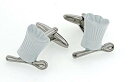 【中古】【未使用・未開封品】Chefs Hat and Spoon Cufflinks【メーカー名】【メーカー型番】【ブランド名】Cufflinks House カフス, ビジネスアイテムストア 【商品説明】Chefs Hat and Spoon Cufflinks【注意】こちらは輸入品となります。当店では初期不良に限り、商品到着から7日間は返品を 受付けております。こちらは当店海外ショップで一般の方から買取した未使用・未開封品です。買取した為、中古扱いとしております。他モールとの併売品の為、完売の際はご連絡致しますのでご了承ください。ご注文からお届けまで1、ご注文⇒ご注文は24時間受け付けております。2、注文確認⇒ご注文後、当店から注文確認メールを送信します。3、当店海外倉庫から当店日本倉庫を経由しお届けしますので10〜30営業日程度でのお届けとなります。4、入金確認⇒前払い決済をご選択の場合、ご入金確認後、配送手配を致します。5、出荷⇒配送準備が整い次第、出荷致します。配送業者、追跡番号等の詳細をメール送信致します。6、到着⇒出荷後、1〜3日後に商品が到着します。　※離島、北海道、九州、沖縄は遅れる場合がございます。予めご了承下さい。お電話でのお問合せは少人数で運営の為受け付けておりませんので、メールにてお問合せお願い致します。営業時間　月〜金　10:00〜17:00お客様都合によるご注文後のキャンセル・返品はお受けしておりませんのでご了承下さい。