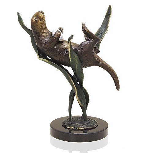San Pacific International 10H in Suppertime! Otter Statue