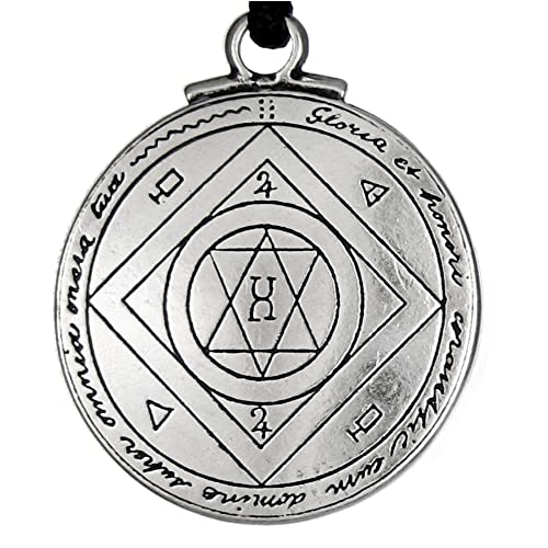 【中古】【未使用・未開封品】ピューター製お守りペンダント ソロモンの鍵 直径1.25インチ【メーカー名】【メーカー型番】【ブランド名】Pepi ネックレス 【商品説明】ピューター製お守りペンダント ソロモンの鍵 直径1.25インチ【注意】こちらは輸入品となります。当店では初期不良に限り、商品到着から7日間は返品を 受付けております。こちらは当店海外ショップで一般の方から買取した未使用・未開封品です。買取した為、中古扱いとしております。他モールとの併売品の為、完売の際はご連絡致しますのでご了承ください。ご注文からお届けまで1、ご注文⇒ご注文は24時間受け付けております。2、注文確認⇒ご注文後、当店から注文確認メールを送信します。3、当店海外倉庫から当店日本倉庫を経由しお届けしますので10〜30営業日程度でのお届けとなります。4、入金確認⇒前払い決済をご選択の場合、ご入金確認後、配送手配を致します。5、出荷⇒配送準備が整い次第、出荷致します。配送業者、追跡番号等の詳細をメール送信致します。6、到着⇒出荷後、1〜3日後に商品が到着します。　※離島、北海道、九州、沖縄は遅れる場合がございます。予めご了承下さい。お電話でのお問合せは少人数で運営の為受け付けておりませんので、メールにてお問合せお願い致します。営業時間　月〜金　10:00〜17:00お客様都合によるご注文後のキャンセル・返品はお受けしておりませんのでご了承下さい。