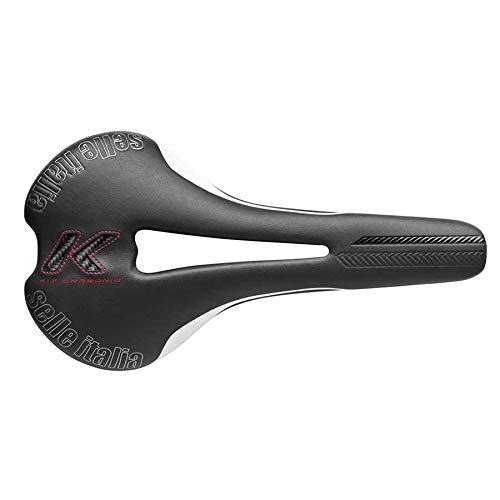 【中古】【未使用・未開封品】SELLA ITALIA(セライタリア) FLITE KIT CARBON C/K BLK FLOW サドル【メーカー名】【メーカー型番】【ブランド名】セライタリア(Selle Italia) サドル 【商品説明】SELLA ITALIA(セライタリア) FLITE KIT CARBON C/K BLK FLOW サドル【注意】こちらは輸入品となります。当店では初期不良に限り、商品到着から7日間は返品を 受付けております。こちらは当店海外ショップで一般の方から買取した未使用・未開封品です。買取した為、中古扱いとしております。他モールとの併売品の為、完売の際はご連絡致しますのでご了承ください。ご注文からお届けまで1、ご注文⇒ご注文は24時間受け付けております。2、注文確認⇒ご注文後、当店から注文確認メールを送信します。3、当店海外倉庫から当店日本倉庫を経由しお届けしますので10〜30営業日程度でのお届けとなります。4、入金確認⇒前払い決済をご選択の場合、ご入金確認後、配送手配を致します。5、出荷⇒配送準備が整い次第、出荷致します。配送業者、追跡番号等の詳細をメール送信致します。6、到着⇒出荷後、1〜3日後に商品が到着します。　※離島、北海道、九州、沖縄は遅れる場合がございます。予めご了承下さい。お電話でのお問合せは少人数で運営の為受け付けておりませんので、メールにてお問合せお願い致します。営業時間　月〜金　10:00〜17:00お客様都合によるご注文後のキャンセル・返品はお受けしておりませんのでご了承下さい。