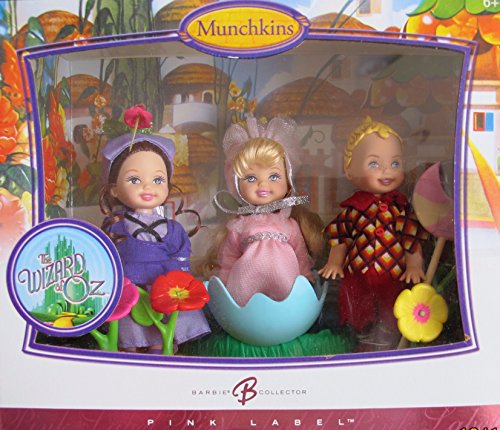 【中古】【未使用・未開封品】BARBIE Wizard of Oz MUNCHKINS KELLY & TOMMY Collector DOLLS w 3 MUNCHKIN (Lollipop TOMMY, BALLERINA & GIRL Villager) DOLLS & More (2006