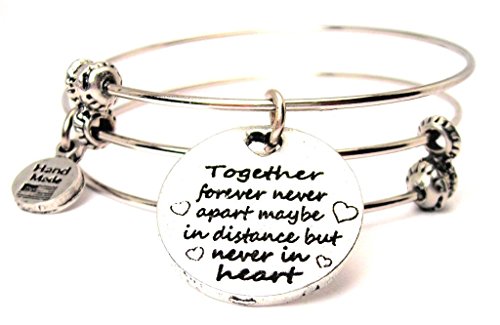 【中古】【未使用・未開封品】Together Forever Never Apart Tripleスタイルブレスレット【メーカー名】【メーカー型番】【ブランド名】ChubbyChicoCharms ブレスレット Chubby Chico Charms: Designer【商品説明】Together Forever Never Apart Tripleスタイルブレスレット【注意】こちらは輸入品となります。当店では初期不良に限り、商品到着から7日間は返品を 受付けております。こちらは当店海外ショップで一般の方から買取した未使用・未開封品です。買取した為、中古扱いとしております。他モールとの併売品の為、完売の際はご連絡致しますのでご了承ください。ご注文からお届けまで1、ご注文⇒ご注文は24時間受け付けております。2、注文確認⇒ご注文後、当店から注文確認メールを送信します。3、当店海外倉庫から当店日本倉庫を経由しお届けしますので10〜30営業日程度でのお届けとなります。4、入金確認⇒前払い決済をご選択の場合、ご入金確認後、配送手配を致します。5、出荷⇒配送準備が整い次第、出荷致します。配送業者、追跡番号等の詳細をメール送信致します。6、到着⇒出荷後、1〜3日後に商品が到着します。　※離島、北海道、九州、沖縄は遅れる場合がございます。予めご了承下さい。お電話でのお問合せは少人数で運営の為受け付けておりませんので、メールにてお問合せお願い致します。営業時間　月〜金　10:00〜17:00お客様都合によるご注文後のキャンセル・返品はお受けしておりませんのでご了承下さい。