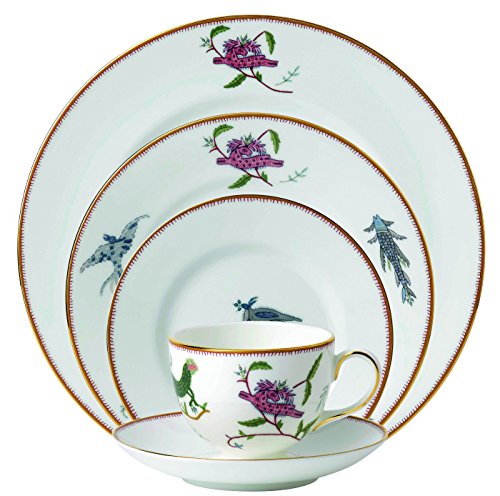 【中古】【未使用・未開封品】Wedgwood Mythical Creatures 5 Piece Place Setting, White by Wedgwood [並行輸入品]