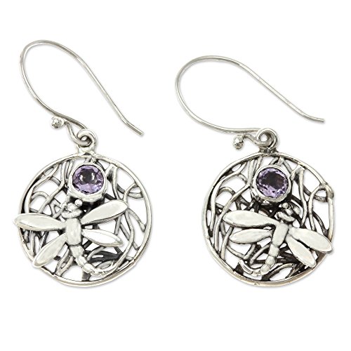 【中古】【未使用・未開封品】NOVICA アメジスト .925スターリングシルバー ダングルイヤリング 「ワイルドトンボ」, シルバー, アメジスト 宝石なし【メーカー名】【メーカー型番】【ブランド名】NOVICA ジュエリー 【商品説明】NOVICA アメジスト .925スターリングシルバー ダングルイヤリング 「ワイルドトンボ」, シルバー, アメジスト 宝石なし【注意】こちらは輸入品となります。当店では初期不良に限り、商品到着から7日間は返品を 受付けております。こちらは当店海外ショップで一般の方から買取した未使用・未開封品です。買取した為、中古扱いとしております。他モールとの併売品の為、完売の際はご連絡致しますのでご了承ください。ご注文からお届けまで1、ご注文⇒ご注文は24時間受け付けております。2、注文確認⇒ご注文後、当店から注文確認メールを送信します。3、当店海外倉庫から当店日本倉庫を経由しお届けしますので10〜30営業日程度でのお届けとなります。4、入金確認⇒前払い決済をご選択の場合、ご入金確認後、配送手配を致します。5、出荷⇒配送準備が整い次第、出荷致します。配送業者、追跡番号等の詳細をメール送信致します。6、到着⇒出荷後、1〜3日後に商品が到着します。　※離島、北海道、九州、沖縄は遅れる場合がございます。予めご了承下さい。お電話でのお問合せは少人数で運営の為受け付けておりませんので、メールにてお問合せお願い致します。営業時間　月〜金　10:00〜17:00お客様都合によるご注文後のキャンセル・返品はお受けしておりませんのでご了承下さい。