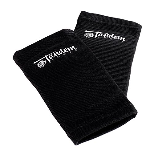 【中古】【未使用・未開封品】Tandem Sport バレーボール肘パッド - 床や火傷を防止 - フリーサイズ - 2パッド ブラック【メーカー名】【メーカー型番】【ブランド名】Tandem アイスホッケー, Sports - AmazonGlobal free shipping 【商品説明】Tandem Sport バレーボール肘パッド - 床や火傷を防止 - フリーサイズ - 2パッド ブラック【注意】こちらは輸入品となります。当店では初期不良に限り、商品到着から7日間は返品を 受付けております。こちらは当店海外ショップで一般の方から買取した未使用・未開封品です。買取した為、中古扱いとしております。他モールとの併売品の為、完売の際はご連絡致しますのでご了承ください。ご注文からお届けまで1、ご注文⇒ご注文は24時間受け付けております。2、注文確認⇒ご注文後、当店から注文確認メールを送信します。3、当店海外倉庫から当店日本倉庫を経由しお届けしますので10〜30営業日程度でのお届けとなります。4、入金確認⇒前払い決済をご選択の場合、ご入金確認後、配送手配を致します。5、出荷⇒配送準備が整い次第、出荷致します。配送業者、追跡番号等の詳細をメール送信致します。6、到着⇒出荷後、1〜3日後に商品が到着します。　※離島、北海道、九州、沖縄は遅れる場合がございます。予めご了承下さい。お電話でのお問合せは少人数で運営の為受け付けておりませんので、メールにてお問合せお願い致します。営業時間　月〜金　10:00〜17:00お客様都合によるご注文後のキャンセル・返品はお受けしておりませんのでご了承下さい。