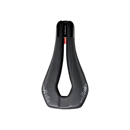 【中古】【未使用・未開封品】SELLE ITALIA(セライタリア) WATT S.FLOW KIT CARBON C/K【メーカー名】【メーカー型番】【ブランド名】セライタリア(Selle Italia) サドル 【商品説明】SELLE ITALIA(セライタリア) WATT S.FLOW KIT CARBON C/K【注意】こちらは輸入品となります。当店では初期不良に限り、商品到着から7日間は返品を 受付けております。こちらは当店海外ショップで一般の方から買取した未使用・未開封品です。買取した為、中古扱いとしております。他モールとの併売品の為、完売の際はご連絡致しますのでご了承ください。ご注文からお届けまで1、ご注文⇒ご注文は24時間受け付けております。2、注文確認⇒ご注文後、当店から注文確認メールを送信します。3、当店海外倉庫から当店日本倉庫を経由しお届けしますので10〜30営業日程度でのお届けとなります。4、入金確認⇒前払い決済をご選択の場合、ご入金確認後、配送手配を致します。5、出荷⇒配送準備が整い次第、出荷致します。配送業者、追跡番号等の詳細をメール送信致します。6、到着⇒出荷後、1〜3日後に商品が到着します。　※離島、北海道、九州、沖縄は遅れる場合がございます。予めご了承下さい。お電話でのお問合せは少人数で運営の為受け付けておりませんので、メールにてお問合せお願い致します。営業時間　月〜金　10:00〜17:00お客様都合によるご注文後のキャンセル・返品はお受けしておりませんのでご了承下さい。