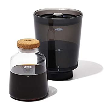 【中古】OXO BREW コールドブリュー 濃縮コーヒーメーカー お湯を加えてホットコーヒーにも【メーカー名】OXO(オクソー)【メーカー型番】11237500【ブランド名】OXO (オクソー)【商品説明】OXO BREW コールドブリュー 濃縮コーヒーメーカー お湯を加えてホットコーヒーにも付属品については商品タイトルに付属品についての記載がない場合がありますので、ご不明な場合はメッセージにてお問い合わせください。イメージと違う、必要でなくなった等、お客様都合のキャンセル・返品は一切お受けしておりません。 また、画像はイメージ写真ですので画像の通りではないこともございます。ビデオデッキ、各プレーヤーなどリモコンが付属してない場合もございます。 また、限定版の付属品、ダウンロードコードなどない場合もございます。中古品の場合、基本的に説明書・外箱・ドライバーインストール用のCD-ROMはついておりません。当店では初期不良に限り、商品到着から7日間は返品を 受付けております。ご注文からお届けまでご注文⇒ご注文は24時間受け付けております。　　お届けまで3営業日〜10営業日前後とお考え下さい。　※在庫切れの場合はご連絡させて頂きます。入金確認⇒前払い決済をご選択の場合、ご入金確認後、配送手配を致します。出荷⇒配送準備が整い次第、出荷致します。配送業者、追跡番号等の詳細をメール送信致します。　※離島、北海道、九州、沖縄は遅れる場合がございます。予めご了承下さい。※ご注文後の当店より確認のメールをする場合がございます。ご返信が無い場合キャンセルとなりますので予めご了承くださいませ。当店では初期不良に限り、商品到着から7日間は返品を 受付けております。