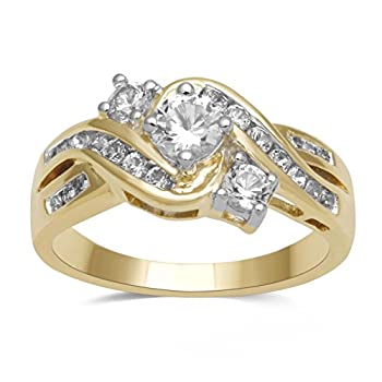 【中古】【輸入品・未使用】Jewelili 14K イエローゴールド スターリングシルバー 3ストーン 人工ホワイトサファイアと天然ホワイトラウンドダイヤモンドアクセントリング