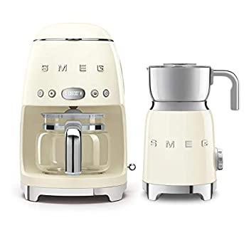 【中古】【輸入品日本向け】Smeg DCF02US 50年代 レトロスタイル ドリップフィルター コーヒーメーカー Smeg MFF01ミルク泡立て器付き (クリーム)