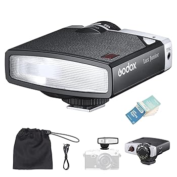 【中古】Godox Lux Junior レトロ カメラフラッシュ クリップオンストロボ GN12 6000K 焦点距離28mm スピードライト Sony Canon Nikon Fuji Olympus に対応【メーカー名】【メーカー型番】【ブランド名】GODOX フラッシュ・ストロボ 【商品説明】Godox Lux Junior レトロ カメラフラッシュ クリップオンストロボ GN12 6000K 焦点距離28mm スピードライト Sony Canon Nikon Fuji Olympus に対応当店では初期不良に限り、商品到着から7日間は返品を 受付けております。お問い合わせ・メールにて不具合詳細をご連絡ください。他モールとの併売品の為、完売の際はキャンセルご連絡させて頂きます。中古品の商品タイトルに「限定」「初回」「保証」「DLコード」などの表記がありましても、特典・付属品・帯・保証等は付いておりません。電子辞書、コンパクトオーディオプレーヤー等のイヤホンは写真にありましても衛生上、基本お付けしておりません。※未使用品は除く品名に【import】【輸入】【北米】【海外】等の国内商品でないと把握できる表記商品について国内のDVDプレイヤー、ゲーム機で稼働しない場合がございます。予めご了承の上、購入ください。掲載と付属品が異なる場合は確認のご連絡をさせて頂きます。ご注文からお届けまで1、ご注文⇒ご注文は24時間受け付けております。2、注文確認⇒ご注文後、当店から注文確認メールを送信します。3、お届けまで3〜10営業日程度とお考えください。4、入金確認⇒前払い決済をご選択の場合、ご入金確認後、配送手配を致します。5、出荷⇒配送準備が整い次第、出荷致します。配送業者、追跡番号等の詳細をメール送信致します。6、到着⇒出荷後、1〜3日後に商品が到着します。　※離島、北海道、九州、沖縄は遅れる場合がございます。予めご了承下さい。お電話でのお問合せは少人数で運営の為受け付けておりませんので、お問い合わせ・メールにてお願い致します。営業時間　月〜金　11:00〜17:00★お客様都合によるご注文後のキャンセル・返品はお受けしておりませんのでご了承ください。0