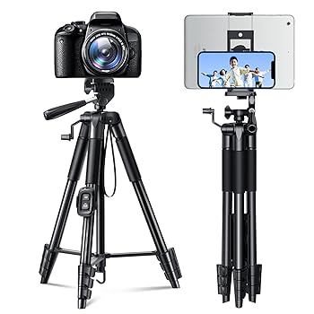 【中古】三脚 カメラ スマホ三脚 【580g超軽量 収納42cm】 ビデオカメラ 一眼レフ 軽量 コンパクト さんきゃく 147cm最大高さ 5段階伸縮 ミニ三脚 スマートフォン 360°自由に回転 水準器 3WAY雲台 リモコン スマホホルダー 収納袋付き 旅行/動画撮影/自撮り/屋内会議用 iPhone/Android/タブレット/カメラ等に対応 (ブラック)【メーカー名】【メーカー型番】【ブランド名】Rokomi 三脚 【商品説明】三脚 カメラ スマホ三脚 【580g超軽量 収納42cm】 ビデオカメラ 一眼レフ 軽量 コンパクト さんきゃく 147cm最大高さ 5段階伸縮 ミニ三脚 スマートフォン 360°自由に回転 水準器 3WAY雲台 リモコン スマホホルダー 収納袋付き 旅行/動画撮影/自撮り/屋内会議用 iPhone/Android/タブレット/カメラ等に対応 (ブラック)当店では初期不良に限り、商品到着から7日間は返品を 受付けております。お問い合わせ・メールにて不具合詳細をご連絡ください。他モールとの併売品の為、完売の際はキャンセルご連絡させて頂きます。中古品の商品タイトルに「限定」「初回」「保証」「DLコード」などの表記がありましても、特典・付属品・帯・保証等は付いておりません。電子辞書、コンパクトオーディオプレーヤー等のイヤホンは写真にありましても衛生上、基本お付けしておりません。※未使用品は除く品名に【import】【輸入】【北米】【海外】等の国内商品でないと把握できる表記商品について国内のDVDプレイヤー、ゲーム機で稼働しない場合がございます。予めご了承の上、購入ください。掲載と付属品が異なる場合は確認のご連絡をさせて頂きます。ご注文からお届けまで1、ご注文⇒ご注文は24時間受け付けております。2、注文確認⇒ご注文後、当店から注文確認メールを送信します。3、お届けまで3〜10営業日程度とお考えください。4、入金確認⇒前払い決済をご選択の場合、ご入金確認後、配送手配を致します。5、出荷⇒配送準備が整い次第、出荷致します。配送業者、追跡番号等の詳細をメール送信致します。6、到着⇒出荷後、1〜3日後に商品が到着します。　※離島、北海道、九州、沖縄は遅れる場合がございます。予めご了承下さい。お電話でのお問合せは少人数で運営の為受け付けておりませんので、お問い合わせ・メールにてお願い致します。営業時間　月〜金　11:00〜17:00★お客様都合によるご注文後のキャンセル・返品はお受けしておりませんのでご了承ください。0