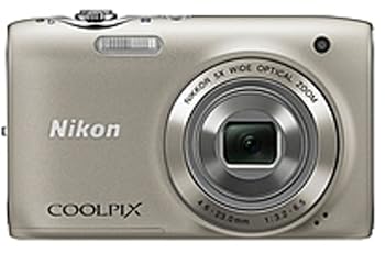 【中古】Nikon COOLPIX S3100 14 MP デジタルカメラ 5倍NIKKOR 広角光学ズームレンズと2.7インチLCD (シルバー)【メーカー名】【メーカー型番】【ブランド名】Nikon コンパクト 【商品説明】Nikon COOLPIX S3100 14 MP デジタルカメラ 5倍NIKKOR 広角光学ズームレンズと2.7インチLCD (シルバー)当店では初期不良に限り、商品到着から7日間は返品を 受付けております。お問い合わせ・メールにて不具合詳細をご連絡ください。他モールとの併売品の為、完売の際はキャンセルご連絡させて頂きます。中古品の商品タイトルに「限定」「初回」「保証」「DLコード」などの表記がありましても、特典・付属品・帯・保証等は付いておりません。電子辞書、コンパクトオーディオプレーヤー等のイヤホンは写真にありましても衛生上、基本お付けしておりません。※未使用品は除く品名に【import】【輸入】【北米】【海外】等の国内商品でないと把握できる表記商品について国内のDVDプレイヤー、ゲーム機で稼働しない場合がございます。予めご了承の上、購入ください。掲載と付属品が異なる場合は確認のご連絡をさせて頂きます。ご注文からお届けまで1、ご注文⇒ご注文は24時間受け付けております。2、注文確認⇒ご注文後、当店から注文確認メールを送信します。3、お届けまで3〜10営業日程度とお考えください。4、入金確認⇒前払い決済をご選択の場合、ご入金確認後、配送手配を致します。5、出荷⇒配送準備が整い次第、出荷致します。配送業者、追跡番号等の詳細をメール送信致します。6、到着⇒出荷後、1〜3日後に商品が到着します。　※離島、北海道、九州、沖縄は遅れる場合がございます。予めご了承下さい。お電話でのお問合せは少人数で運営の為受け付けておりませんので、お問い合わせ・メールにてお願い致します。営業時間　月〜金　11:00〜17:00★お客様都合によるご注文後のキャンセル・返品はお受けしておりませんのでご了承ください。0