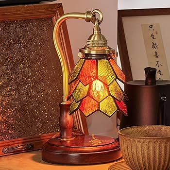 【中古】【未使用】ステンドグラスランプ ヴィンテージ 卓上ランプ 樹冠型ガラスシェード×真鍮アーム×..