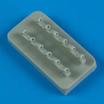 【中古】【未使用】クイックブースト 72384 1/72 Yak-3 排気管（ZVEZDA用）【メーカー名】【メーカー型番】【ブランド名】ノーブランド品 飛行機・ヘリコプター, おもちゃ ストア 【商品説明】クイックブースト 72384 1/72 Yak-3 排気管（ZVEZDA用）当店では初期不良に限り、商品到着から7日間は返品を 受付けております。お問い合わせ・メールにて不具合詳細をご連絡ください。他モールとの併売品の為、完売の際はキャンセルご連絡させて頂きます。中古品の商品タイトルに「限定」「初回」「保証」「DLコード」などの表記がありましても、特典・付属品・帯・保証等は付いておりません。電子辞書、コンパクトオーディオプレーヤー等のイヤホンは写真にありましても衛生上、基本お付けしておりません。※未使用品は除く品名に【import】【輸入】【北米】【海外】等の国内商品でないと把握できる表記商品について国内のDVDプレイヤー、ゲーム機で稼働しない場合がございます。予めご了承の上、購入ください。掲載と付属品が異なる場合は確認のご連絡をさせて頂きます。ご注文からお届けまで1、ご注文⇒ご注文は24時間受け付けております。2、注文確認⇒ご注文後、当店から注文確認メールを送信します。3、お届けまで3〜10営業日程度とお考えください。4、入金確認⇒前払い決済をご選択の場合、ご入金確認後、配送手配を致します。5、出荷⇒配送準備が整い次第、出荷致します。配送業者、追跡番号等の詳細をメール送信致します。6、到着⇒出荷後、1〜3日後に商品が到着します。　※離島、北海道、九州、沖縄は遅れる場合がございます。予めご了承下さい。お電話でのお問合せは少人数で運営の為受け付けておりませんので、お問い合わせ・メールにてお願い致します。営業時間　月〜金　11:00〜17:00★お客様都合によるご注文後のキャンセル・返品はお受けしておりませんのでご了承ください。0