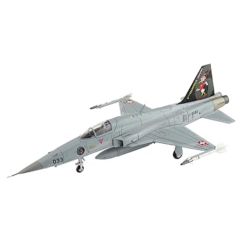 【中古】HOBBY MASTER 1/72 F-5E タイガーII スイス空軍 第6戦闘要撃隊 完成品 HA3329B