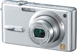 【中古】 パナソニック DMC-FX9-S Lumix シルキーシルバー 【中古】 パナソニック DMC-FX9-S Lumix シルキーシルバー