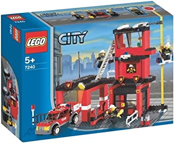 【メーカー名】レゴ LEGO 【メーカー型番】7240【ブランド名】レゴ LEGO 掲載画像は全てイメージです。実際の商品とは色味等異なる場合がございますのでご了承ください。【 ご注文からお届けまで 】・ご注文　：ご注文は24時間受け付けております。・注文確認：当店より注文確認メールを送信いたします。・入金確認：ご決済の承認が完了した翌日よりお届けまで2〜7営業日前後となります。　※海外在庫品の場合は2〜4週間程度かかる場合がございます。　※納期に変更が生じた際は別途メールにてご確認メールをお送りさせて頂きます。　※お急ぎの場合は事前にお問い合わせください。・商品発送：出荷後に配送業者と追跡番号等をメールにてご案内致します。　※離島、北海道、九州、沖縄は遅れる場合がございます。予めご了承下さい。　※ご注文後、当店よりご注文内容についてご確認のメールをする場合がございます。期日までにご返信が無い場合キャンセルとさせて頂く場合がございますので予めご了承下さい。【 在庫切れについて 】他モールとの併売品の為、在庫反映が遅れてしまう場合がございます。完売の際はメールにてご連絡させて頂きますのでご了承ください。【 初期不良のご対応について 】・商品が到着致しましたらなるべくお早めに商品のご確認をお願いいたします。・当店では初期不良があった場合に限り、商品到着から7日間はご返品及びご交換を承ります。初期不良の場合はご購入履歴の「ショップへ問い合わせ」より不具合の内容をご連絡ください。・代替品がある場合はご交換にて対応させていただきますが、代替品のご用意ができない場合はご返品及びご注文キャンセル（ご返金）とさせて頂きますので予めご了承ください。【 中古品ついて 】中古品のため画像の通りではございません。また、中古という特性上、使用や動作に影響の無い程度の使用感、経年劣化、キズや汚れ等がある場合がございますのでご了承の上お買い求めくださいませ。◆ 付属品について商品タイトルに記載がない場合がありますので、ご不明な場合はメッセージにてお問い合わせください。商品名に『付属』『特典』『○○付き』等の記載があっても特典など付属品が無い場合もございます。ダウンロードコードは付属していても使用及び保証はできません。中古品につきましては基本的に動作に必要な付属品はございますが、説明書・外箱・ドライバーインストール用のCD-ROM等は付属しておりません。◆ ゲームソフトのご注意点・商品名に「輸入版 / 海外版 / IMPORT」と記載されている海外版ゲームソフトの一部は日本版のゲーム機では動作しません。お持ちのゲーム機のバージョンなど対応可否をお調べの上、動作の有無をご確認ください。尚、輸入版ゲームについてはメーカーサポートの対象外となります。◆ DVD・Blu-rayのご注意点・商品名に「輸入版 / 海外版 / IMPORT」と記載されている海外版DVD・Blu-rayにつきましては映像方式の違いの為、一般的な国内向けプレイヤーにて再生できません。ご覧になる際はディスクの「リージョンコード」と「映像方式(DVDのみ)」に再生機器側が対応している必要があります。パソコンでは映像方式は関係ないため、リージョンコードさえ合致していれば映像方式を気にすることなく視聴可能です。・商品名に「レンタル落ち 」と記載されている商品につきましてはディスクやジャケットに管理シール（値札・セキュリティータグ・バーコード等含みます）が貼付されています。ディスクの再生に支障の無い程度の傷やジャケットに傷み（色褪せ・破れ・汚れ・濡れ痕等）が見られる場合があります。予めご了承ください。◆ トレーディングカードのご注意点トレーディングカードはプレイ用です。中古買取り品の為、細かなキズ・白欠け・多少の使用感がございますのでご了承下さいませ。再録などで型番が違う場合がございます。違った場合でも事前連絡等は致しておりませんので、型番を気にされる方はご遠慮ください。