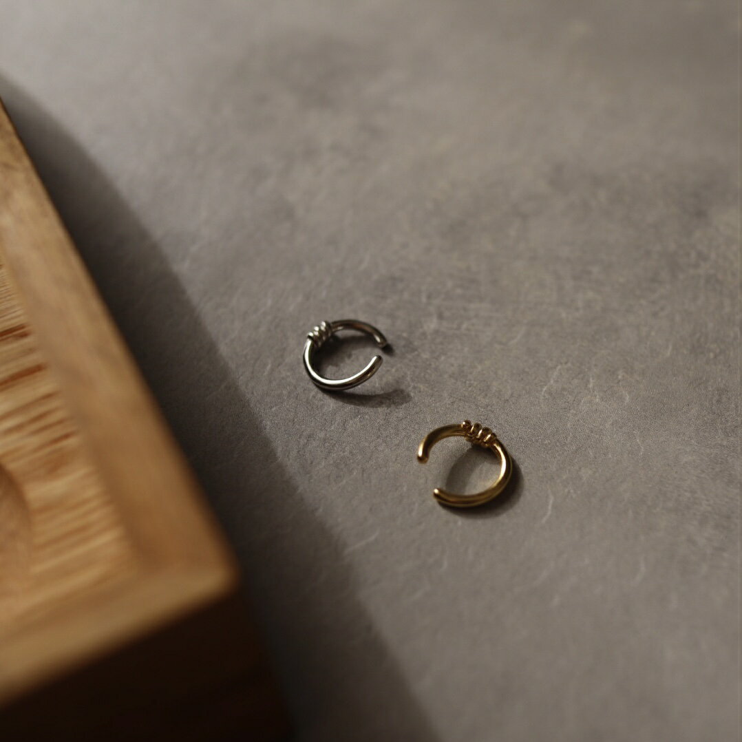 C053 イヤーカフ 高純度シルバー イヤカフ イヤーカフス メンズ スリム 結び目 silver925 シンプル 片耳 ゴールド シルバー ギフト プレゼント...