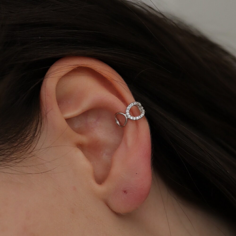 C142 イヤカフ イヤーカフ イヤーカフス 金属アレルギー 上品 オフィス キラキラ 華奢 サークル silver925 シンプル 片耳 ギフト プレゼント ...