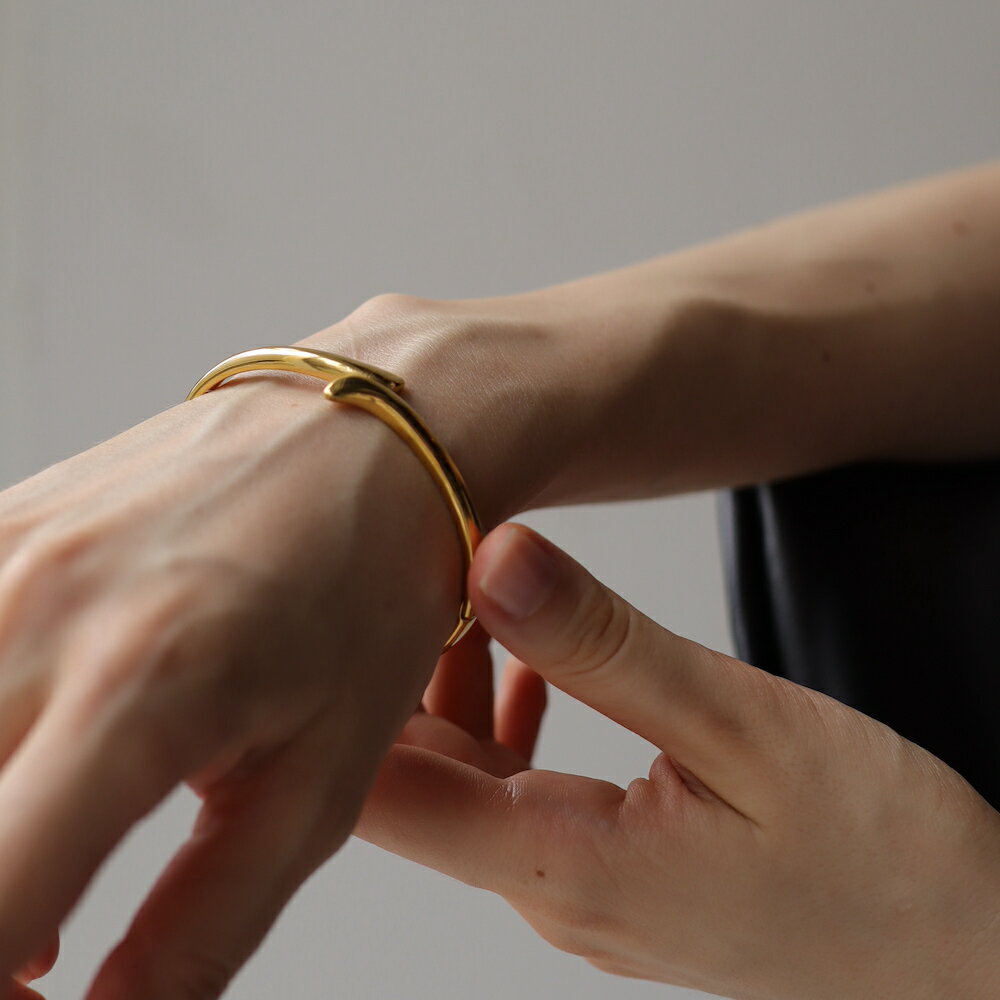 ブレスレット メンズ 逆甲丸 ゴールド バングル ステンレス