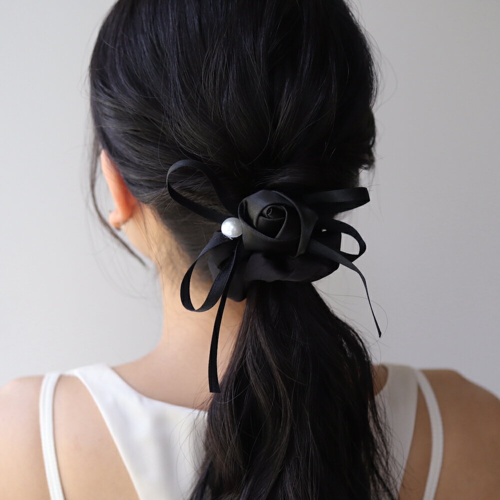 【BLACK FRIDAY30%OFF SALE！ 990円→693円】H009 ヘアアクセサリー シュシュ ブラック リボン 大ぶり シンプル ヘアゴム ゴム 髪留め まとめ髪 レディース ヘアアレンジ バリュー ジュエリー ajiro 4akのサムネイル