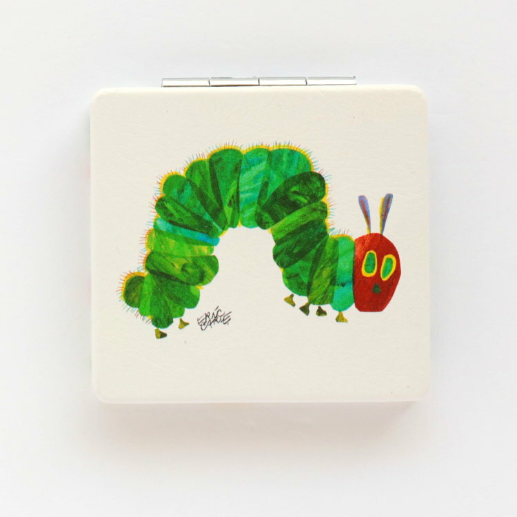 コンパクトミラー（予算3000円以内） エリック・カール コンパクトミラー [ THE VERY HUNGRY CATERPILLAR （ はらぺこあおむし ） ] cozyca products ミラー 折り畳み 携帯用 鏡 携帯用 コンパクト おしゃれ かわいい プレゼント ギフト レディース コンパクトミラー 手鏡 スライド