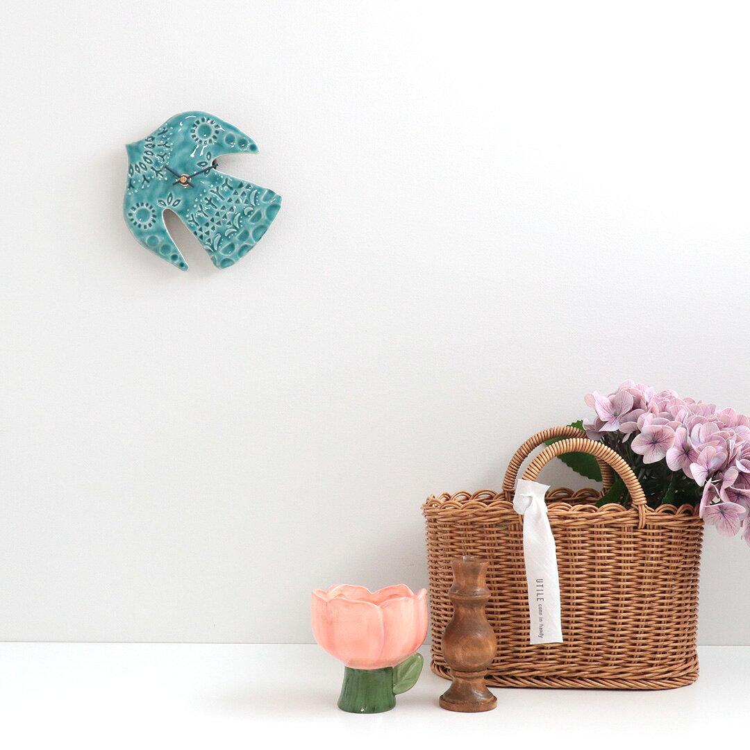 【スーパーSALE中P5倍】happy bird clock [ Junko Nakamura×SUGY JAPAN ] タイル 磁器 鳥型 掛け時計 おしゃれ かわいい ギフト プレゼント [2]