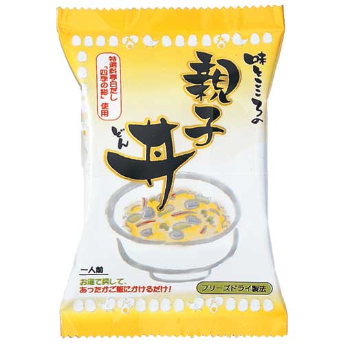 ●商品名：親子丼●商品コード：593●名称：乾燥親子丼の素●原材料名：鶏卵（国産）、鶏肉、たまねぎ、しょうゆ、ねぎ、砂糖、でん粉、しろしょうゆ加工品（白だし）、しいたけエキス調味料、みつば、にんじん、米醸造調味料、昆布エキス調味料、かつお風味調味料、ゼラチン/調味料（アミノ酸等）、酸化防止剤（ビタミンE）、酸味料、カロチン色素、（一部に小麦・卵・大豆・鶏肉・ゼラチンを含む）本製品に含まれるアレルギー物質:小麦、卵、大豆、鶏肉、ゼラチン、（本品は、えび・かに・卵・乳製分・そばを含む製品と共通の設備で製造しています。）●内容量：25g●賞味期限：賞味期限まで4ヶ月以上の物をお届け●保存方法：未開封、直射日光を避け、常温にて保存してください。●製造者：株式会社アイエフディ　茨城県坂東市矢作2614-1栄養成分表示：1食(25g)あたりエネルギー（kcal）：106.4たんぱく質(g)：8.9脂質(g):3.4炭水化物(g):10食塩相当量(g):2.4親子丼 フリーズドライでカンタン！お湯をかけるだけで、親子丼がお楽しみいただけます。 【特徴】 ●親子丼は、フリーズドライの丼の素！ ●お湯でもどして、あったかご飯にかけるだけ♪甘めの味付けなので、お子様にも人気です。 ●ご飯はあるけど、何もおかずがない・・・そんな時に大助かりの1品です♪ 特選料亭白だし四季の彩で味付けたうま味たっぷりの具材鶏肉、白ネギ、人参、三つ葉、わけぎ、玉ねぎをふわっととろける卵でとじました。 家庭で作るのと同じ手順で調理した具だくさんの親子丼です。あったかご飯があれば、すぐに丼がお楽しみいただけます。 【作り方は簡単】 袋から取り出した親子丼を小丼に入れて、130mlの熱湯を注ぎふやかしてください。 あたたかなご飯を丼によそい、戻した丼をのせて完成です。 ※お湯の量はお好みで調整してください。 この商品のよくある質問はこちら Q1「フリーズドライ」とは何ですか？ A1：フリーズドライ製法は、真空状態で食品中の水分を凍結させ、凍らせた状態のまま乾燥させる食品乾燥技術のことです。フリーズドライ製法だと、組織が破壊されず、新鮮な素材そのまま色、香り、栄養分、ビタミン、ミネラルも失われずに保つことができます。お湯で戻した時に、元のみずみずしい状態にふわっとよみがえり、美味しく食べることができます。