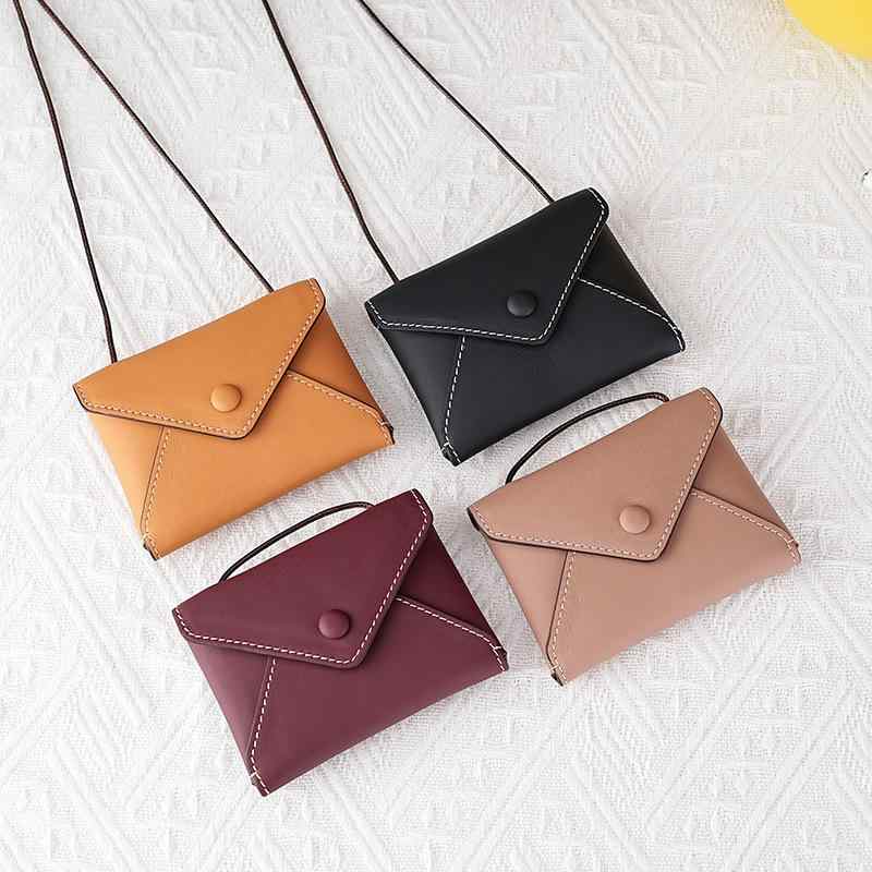 ミニショルダーバッグ レディース 女性用 本革 牛革 軽量 小銭入れ コインケース イヤホン収納 リップケース 斜め掛け クロスボディ 普段使い デイリー フェミニン かわいい